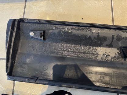 SKODA KAROQ DOOR MOULDING TRIM PANEL REAR RIGHT DRIVER SIDE 57A854950 2019