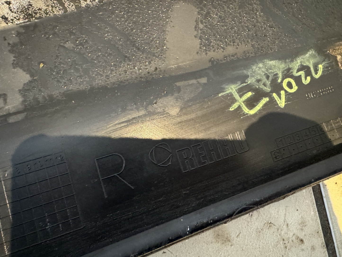 SKODA KAROQ DOOR MOULDING TRIM PANEL REAR RIGHT DRIVER SIDE 57A854950 2019