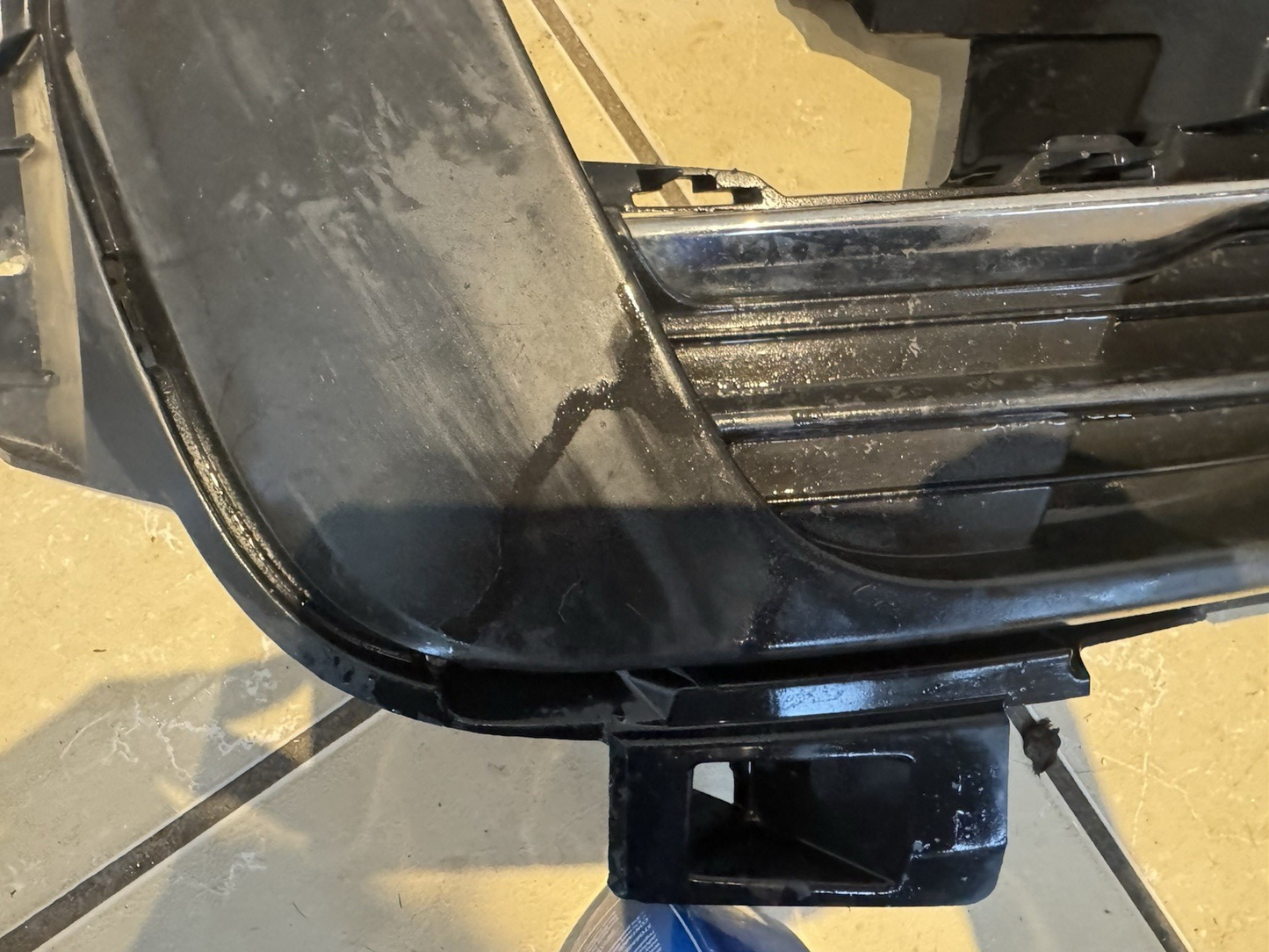 Peugeot 308 MK2 Facelift Front Right Bumper Fog Light Grille Surround Genuine