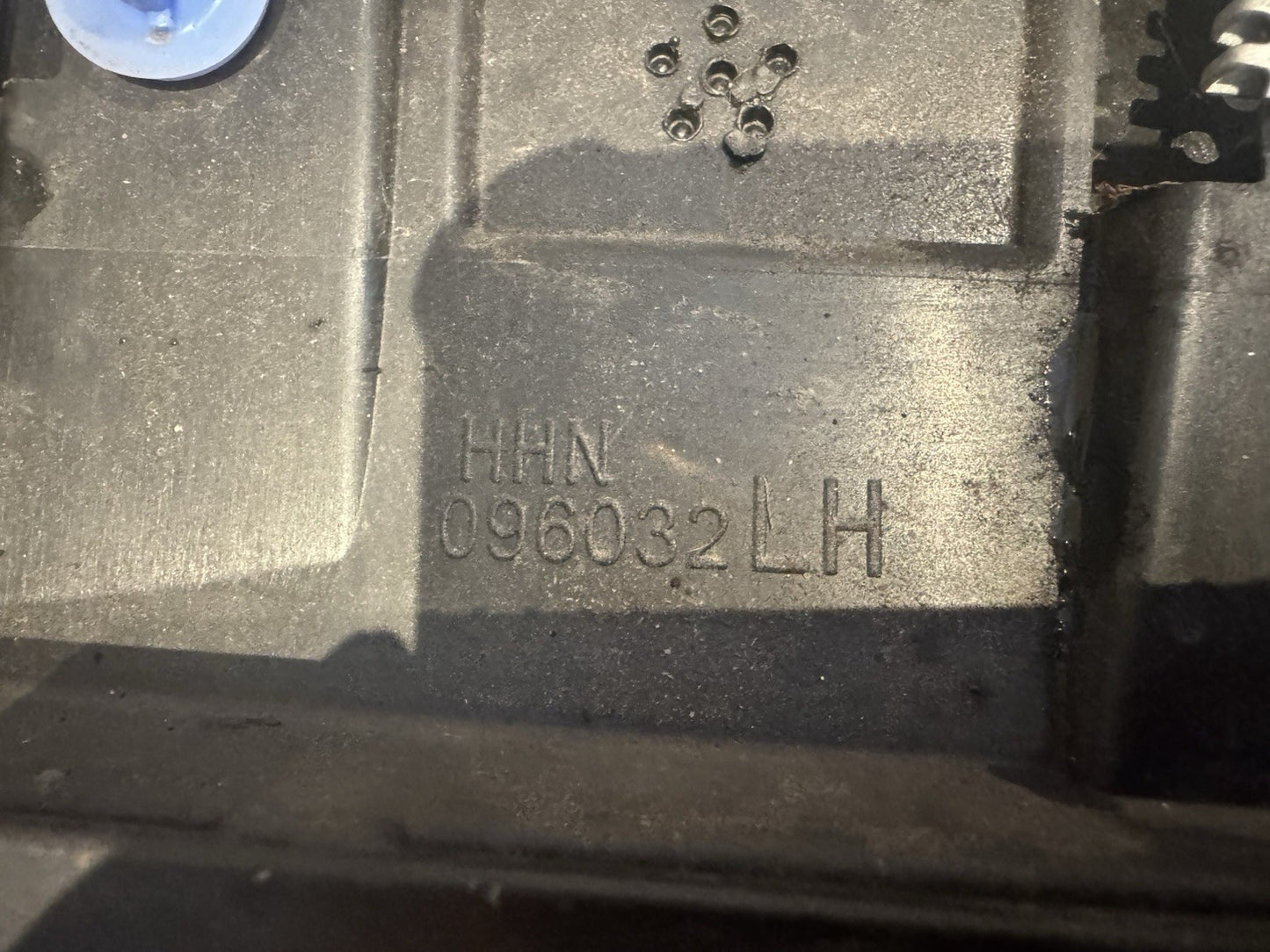 Renault Austral 2023 Left door trim molding 828213826R AUA157700