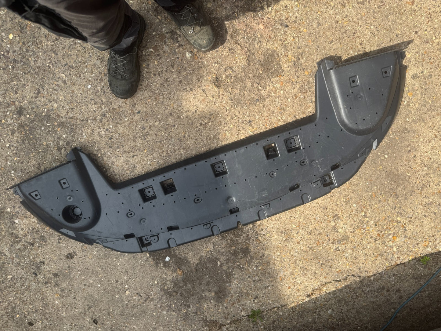 9811450077 front spoiler PEUGEOT 3008 2022 Genuine Next Day Delivery