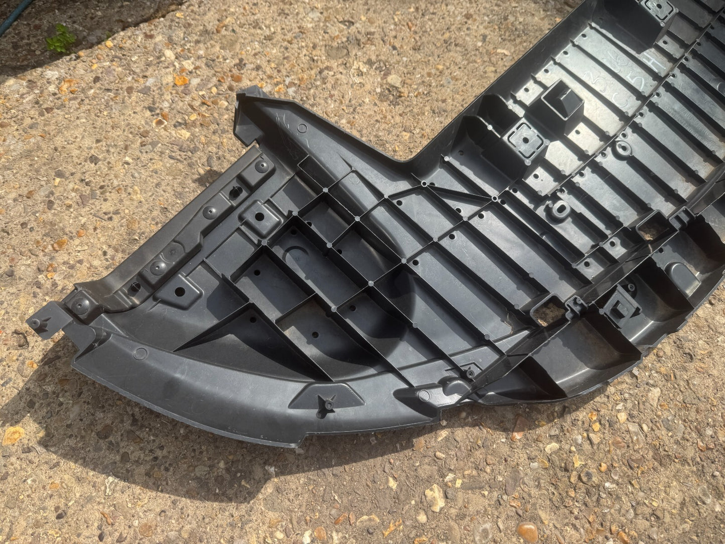 9811450077 front spoiler PEUGEOT 3008 2022 Genuine Next Day Delivery