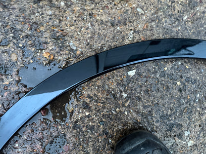 Land Rover Discovery L462 Front Right Wheel Arch 2017 ON HY3M-16A074-AC Genuine