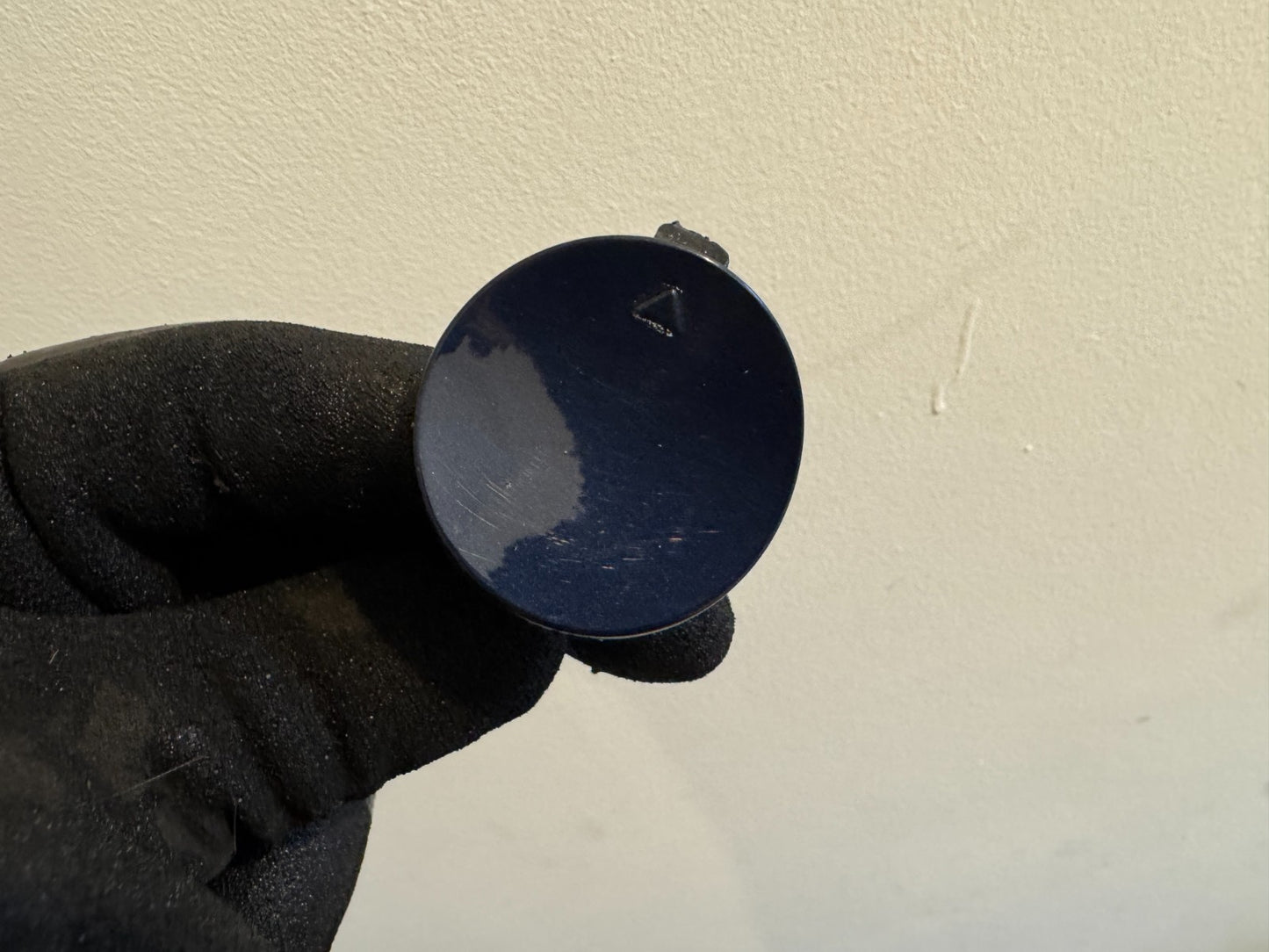 HYUNDAI TUCSON FRONT TOW EYE COVER GENUINE 86519D7500