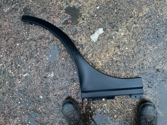 RANGE ROVER VOGUE L460 2022 on REAR RIGHT WHEEL ARCH TRIM M8E2-28370-AC