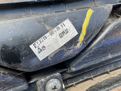 HYUNDAI TUCSON 3 2018-2020 FRONT GRILLE 86350-D7600 DAMAGED