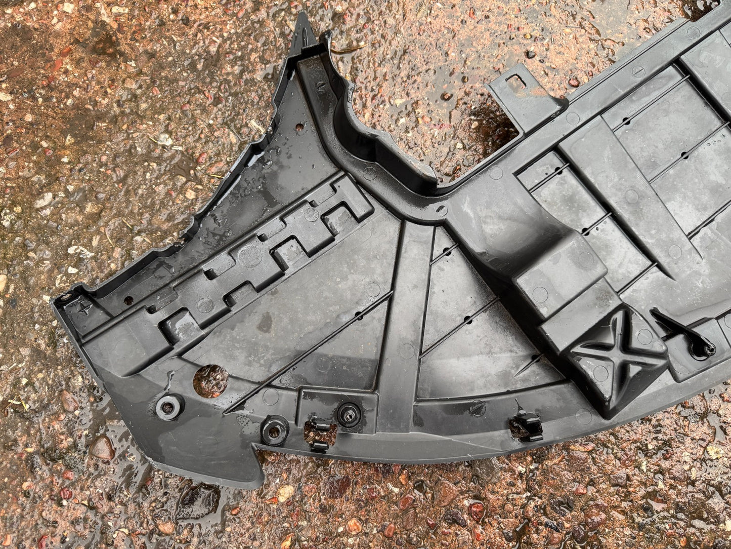 2023 Volvo V60 Front Bumper Under Tray 2018 ON 32227198 Genuine NEXT DAY DELIVER