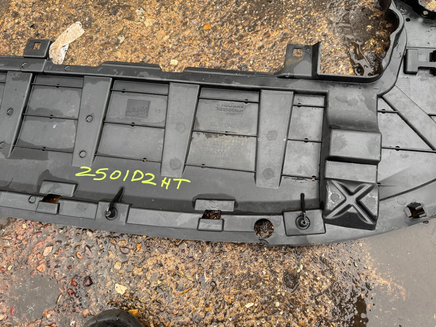 2023 Volvo V60 Front Bumper Under Tray 2018 ON 32227198 Genuine NEXT DAY DELIVER