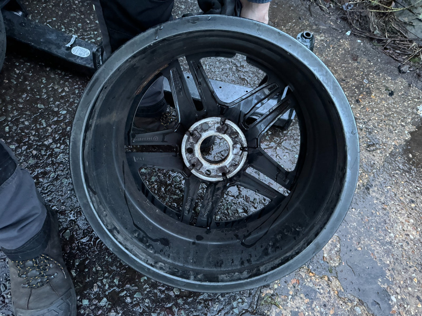 Mercedes Benz Amg Alloy Wheel 18" 7.5j Et49 W1774011500 A Class diamond cut