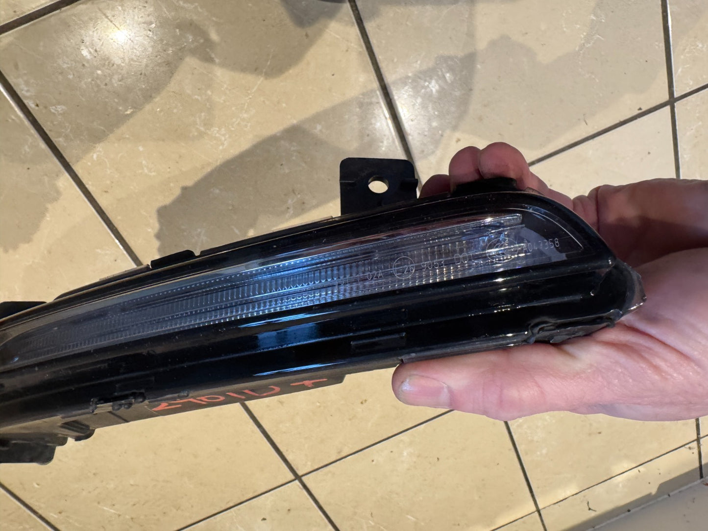 GENUINE NO FAKE PORSCHE 718 CAYMAN 982 RIGHT FRONT FOG LIGHT 982953042B