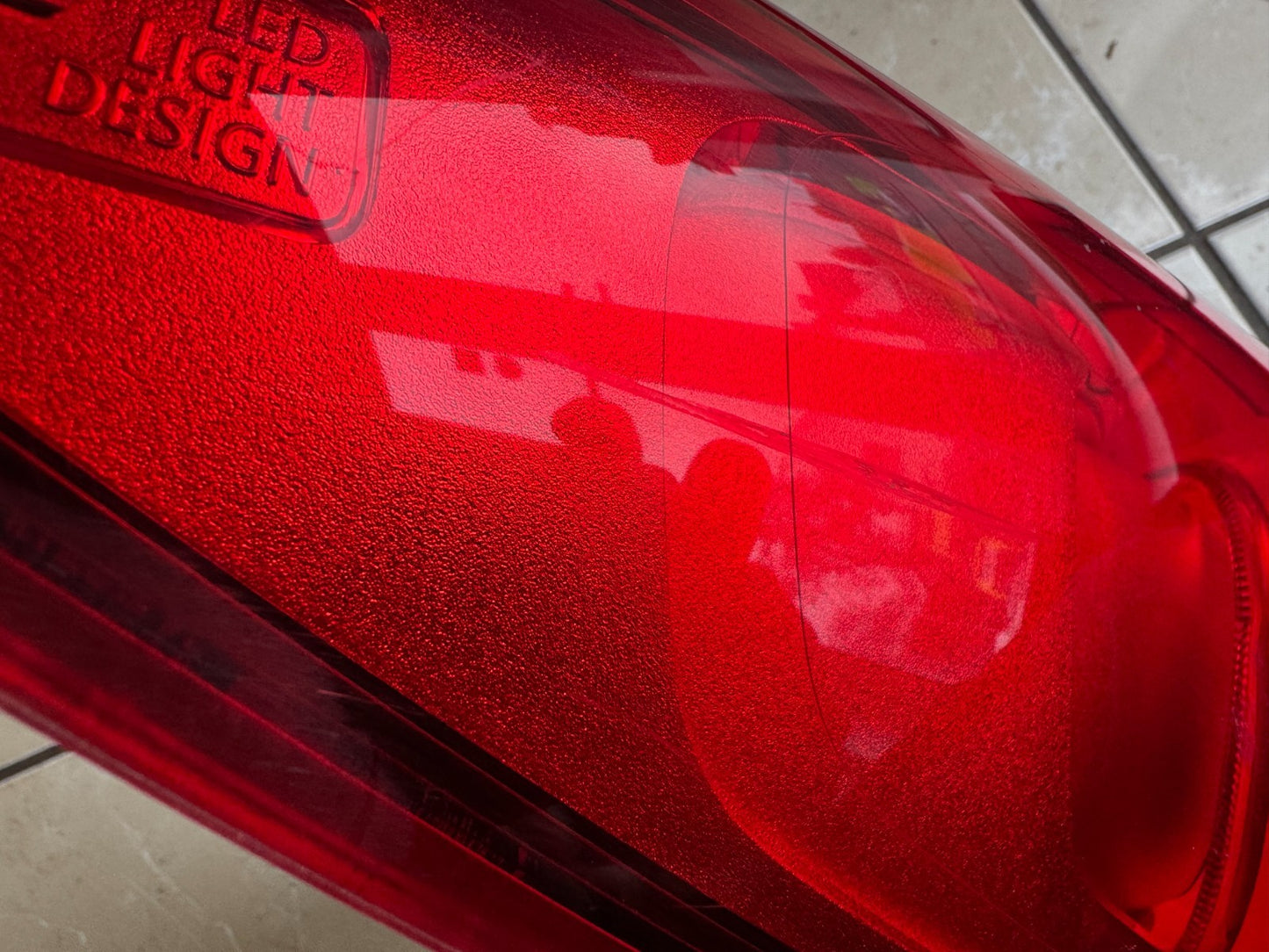 2019 GENUINE RENAULT KADJAR HA ,HL TAILLIGHT (LEFT OUTER) 265552789r