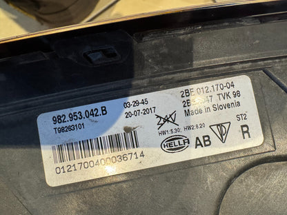 GENUINE NO FAKE PORSCHE 718 CAYMAN 982 RIGHT FRONT FOG LIGHT 982953042B