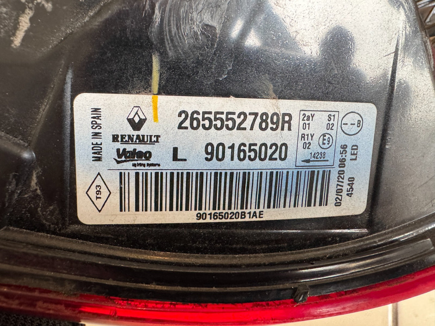2019 GENUINE RENAULT KADJAR HA ,HL TAILLIGHT (LEFT OUTER) 265552789r