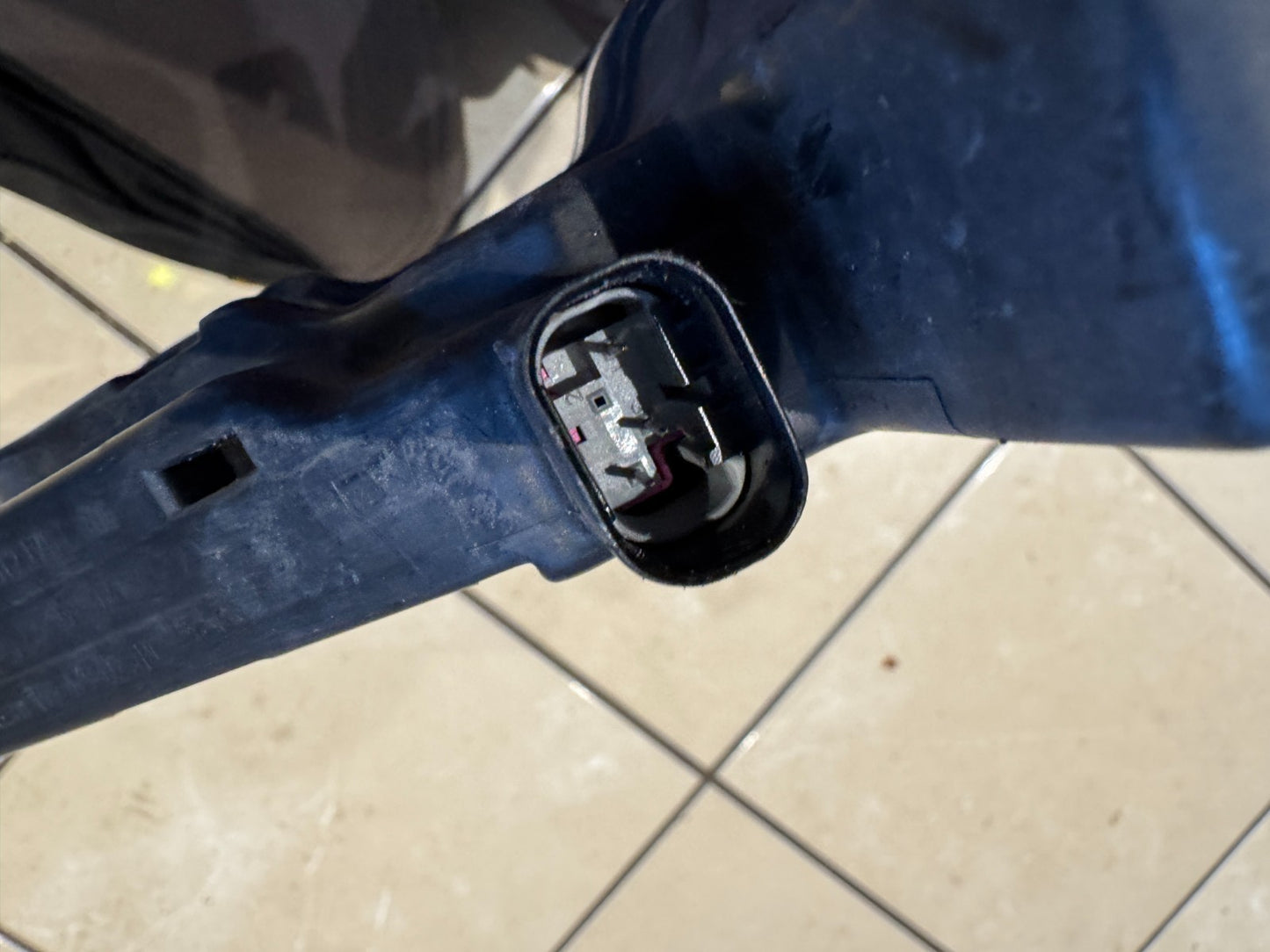 GENUINE NO FAKE PORSCHE 718 CAYMAN 982 RIGHT FRONT FOG LIGHT 982953042B