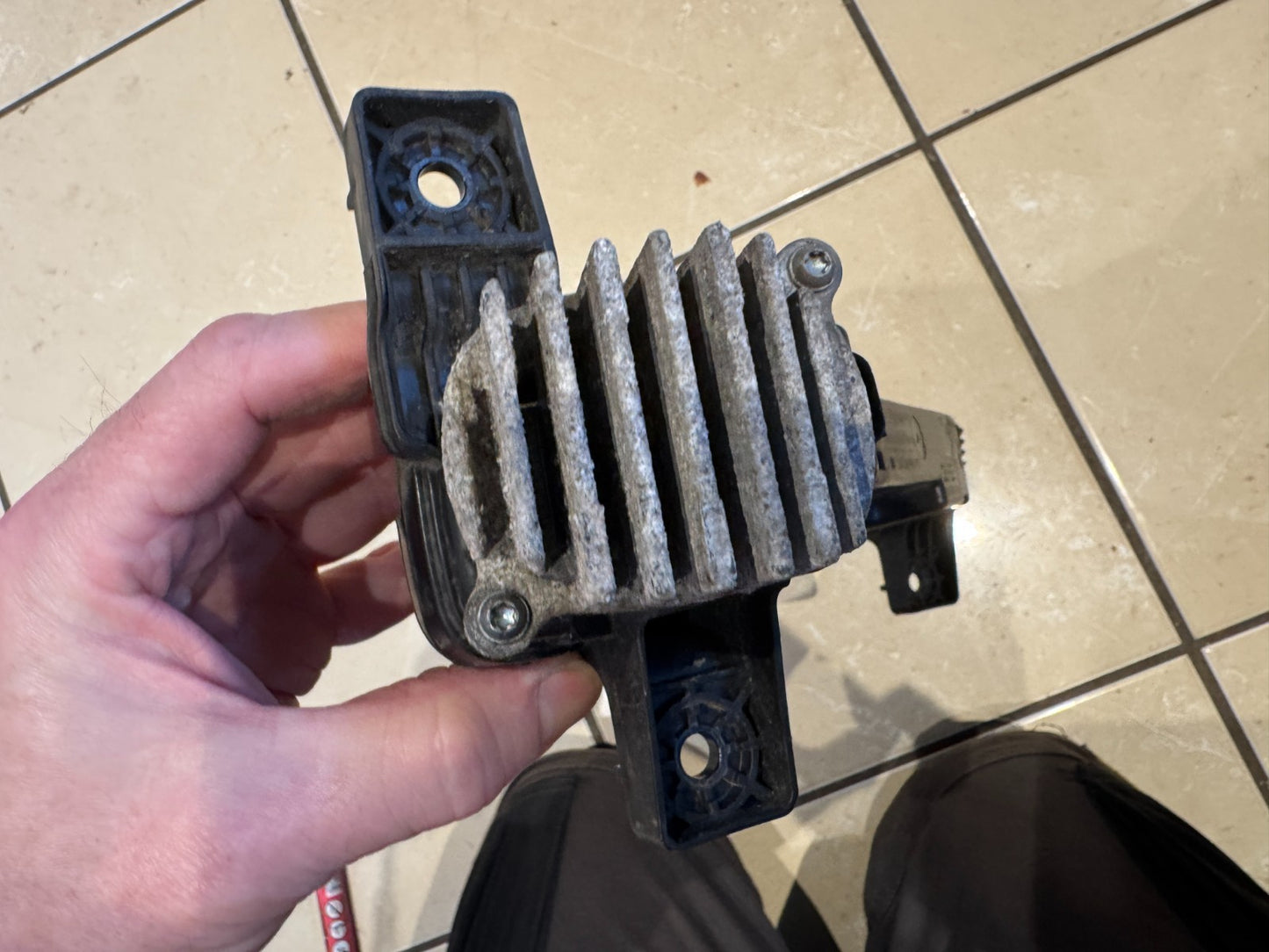 GENUINE NO FAKE PORSCHE 718 CAYMAN 982 RIGHT FRONT FOG LIGHT 982953042B