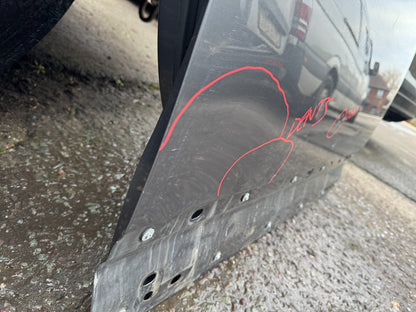 2020 -2025 Land Rover Defender Front Right Side Door L8B2-20220AB L8B220220 L663