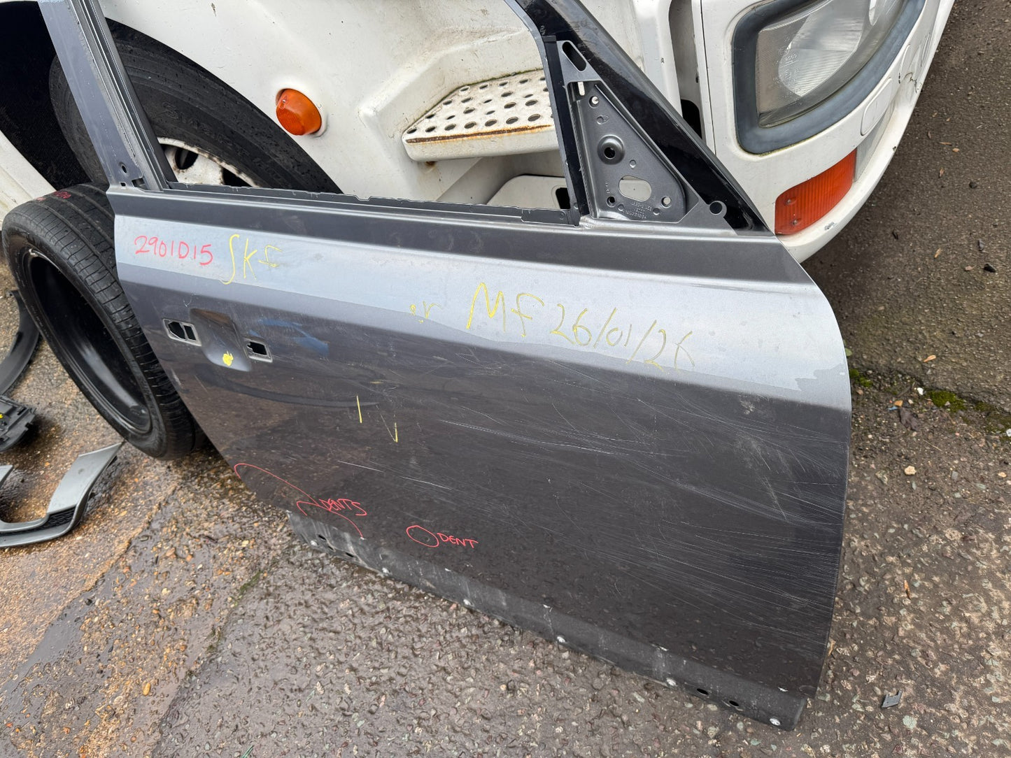 2020 -2025 Land Rover Defender Front Right Side Door L8B2-20220AB L8B220220 L663