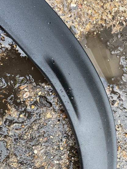 # PEUGEOT 3008 2015 REAR RIGHT DRIVER SIDE WHEEL ARCH TRIM 9825289077