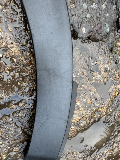 # PEUGEOT 3008 2015 REAR RIGHT DRIVER SIDE WHEEL ARCH TRIM 9825289077