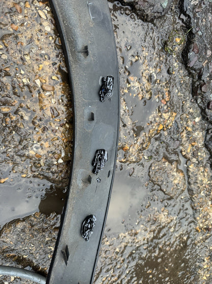 # PEUGEOT 3008 2015 REAR RIGHT DRIVER SIDE WHEEL ARCH TRIM 9825289077