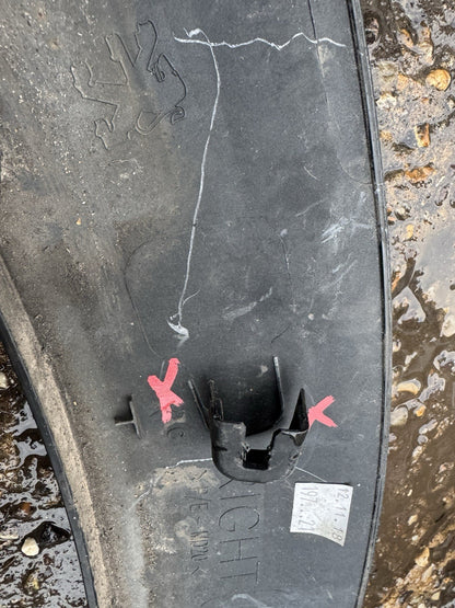 # PEUGEOT 3008 2015 REAR RIGHT DRIVER SIDE WHEEL ARCH TRIM 9825289077