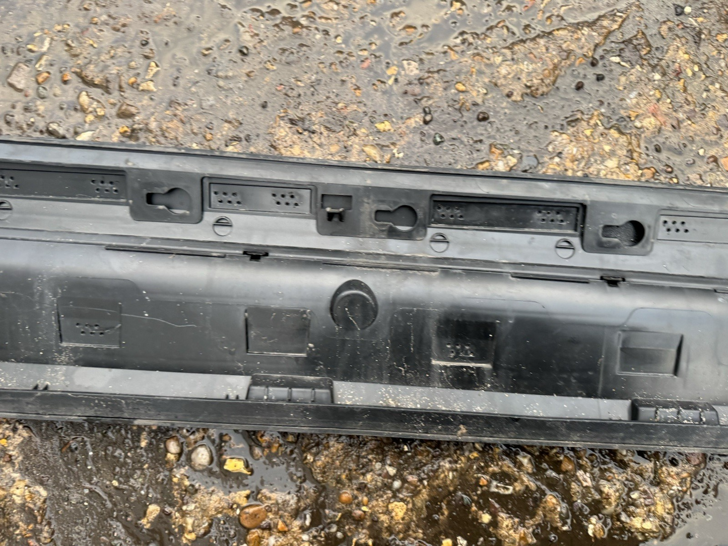 VOLVO XC40 2017-2024 FRONT LEFT DOOR MOLDING TRIM P/N 31448316 GENUINE