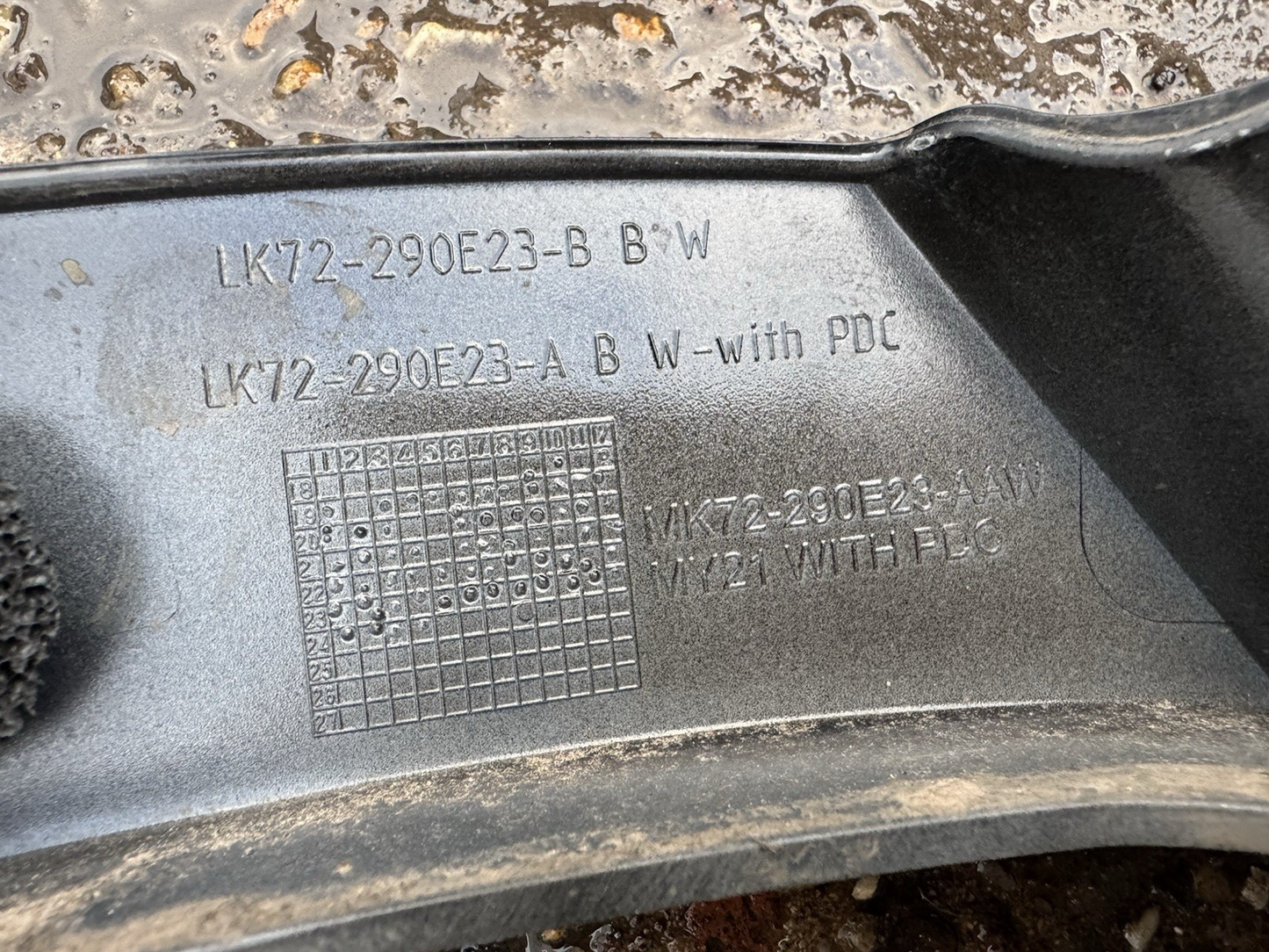 Land Rover Discovery Sport L550 Rear Left Wheel Arch 19 ON LK72-290E23-B Genuine