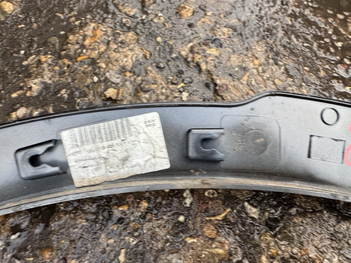 Land Rover Discovery Sport L550 Rear Left Wheel Arch 19 ON LK72-290E23-B Genuine