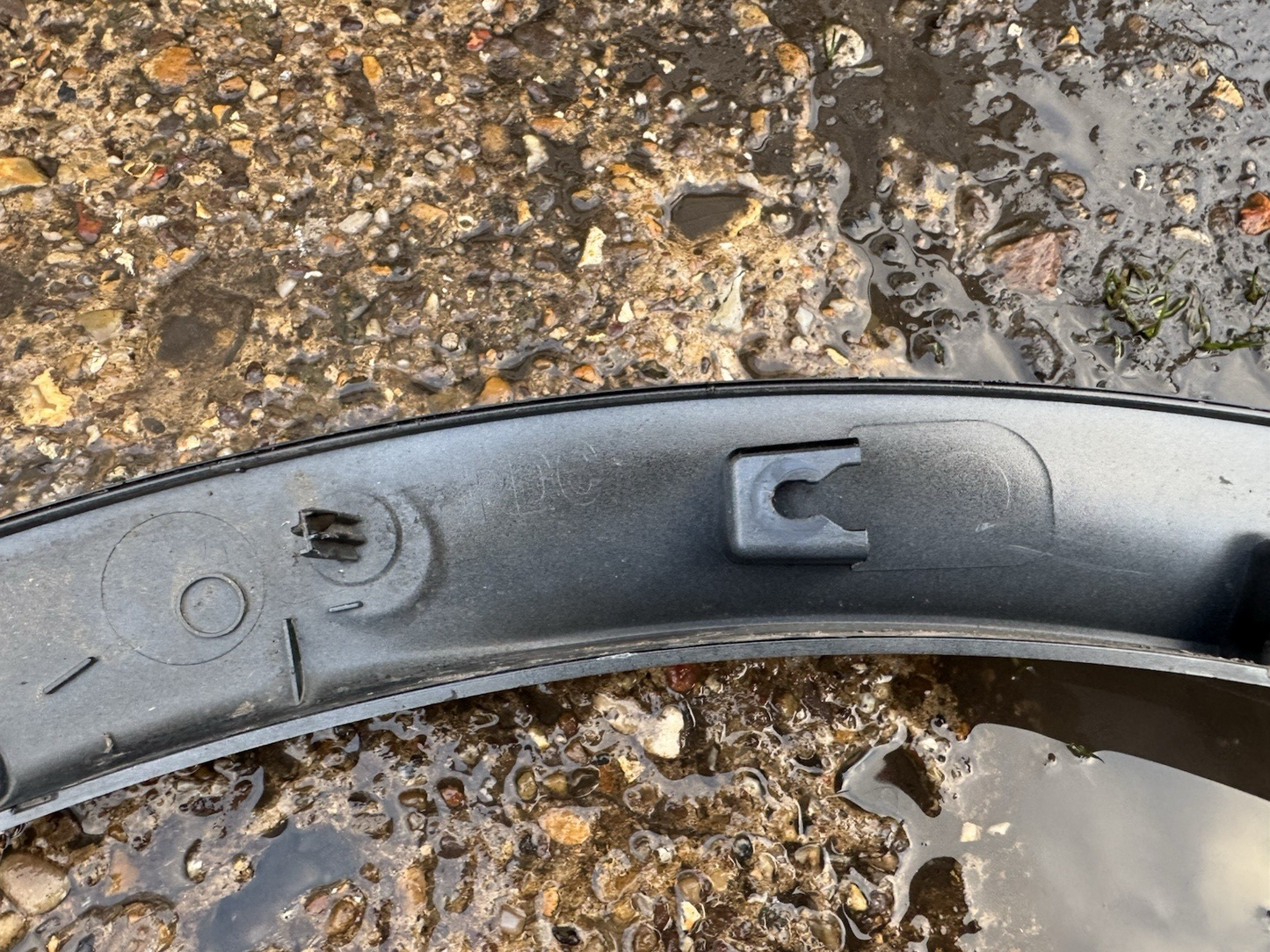 Land Rover Discovery Sport L550 Rear Left Wheel Arch 19 ON LK72-290E23-B Genuine