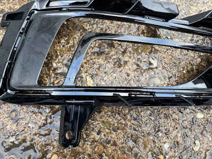 Genuine Hyundai Cover-Front Fog Lamp left  | 86525D7530 2018on