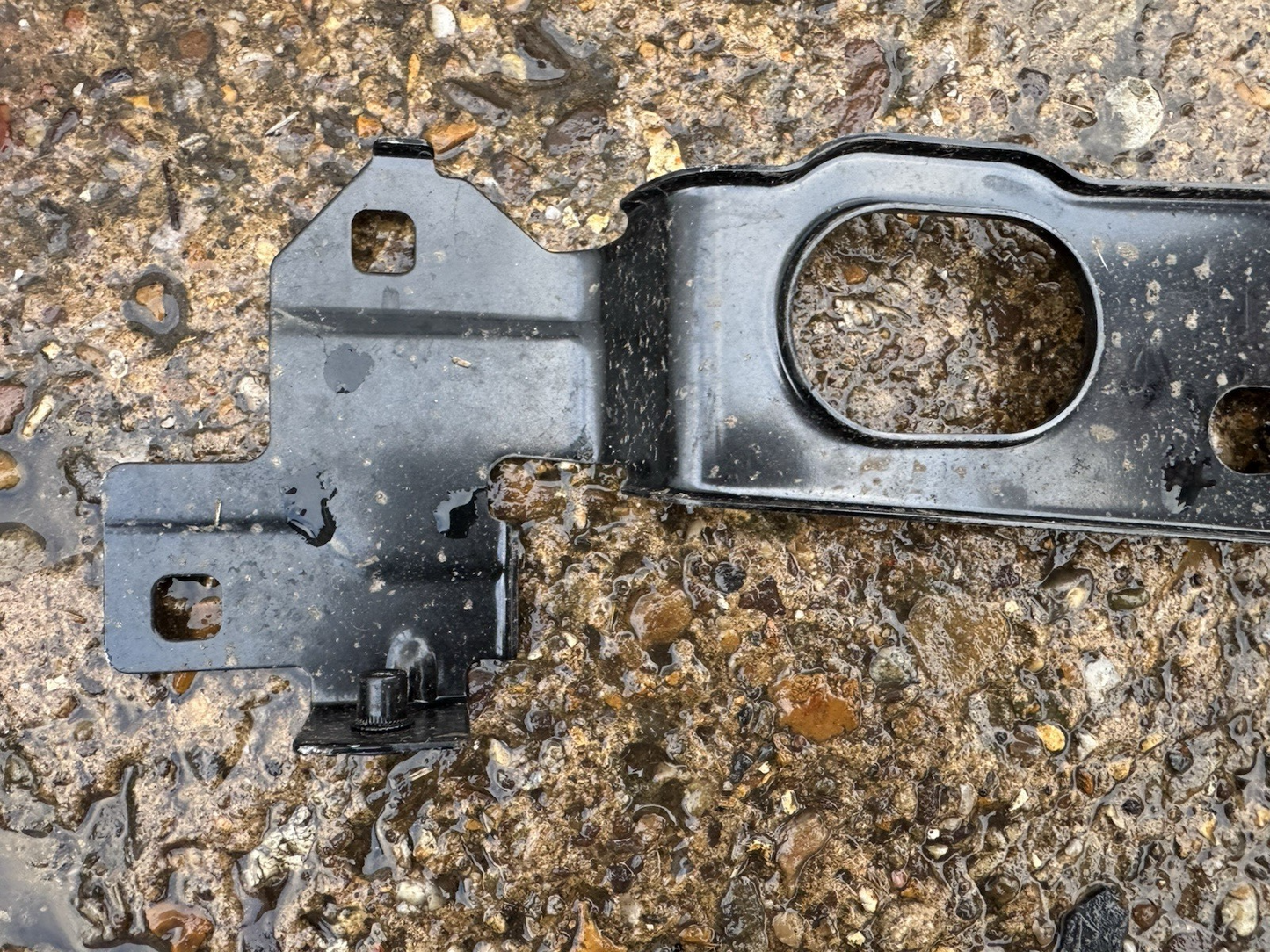 LAND ROVER Range Rover Sport L461 MKIII O/s Wing Bracket Right Side n9x216150ab