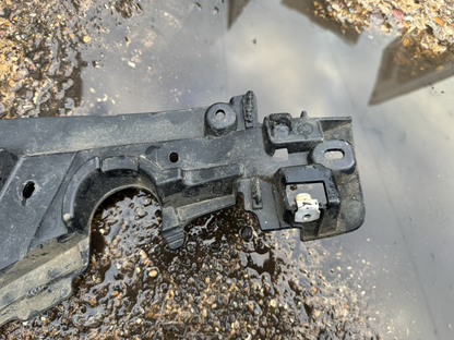 2015on Land Rover Discovery R-Dynamic L462 Front Bumper Bracket Left MY42