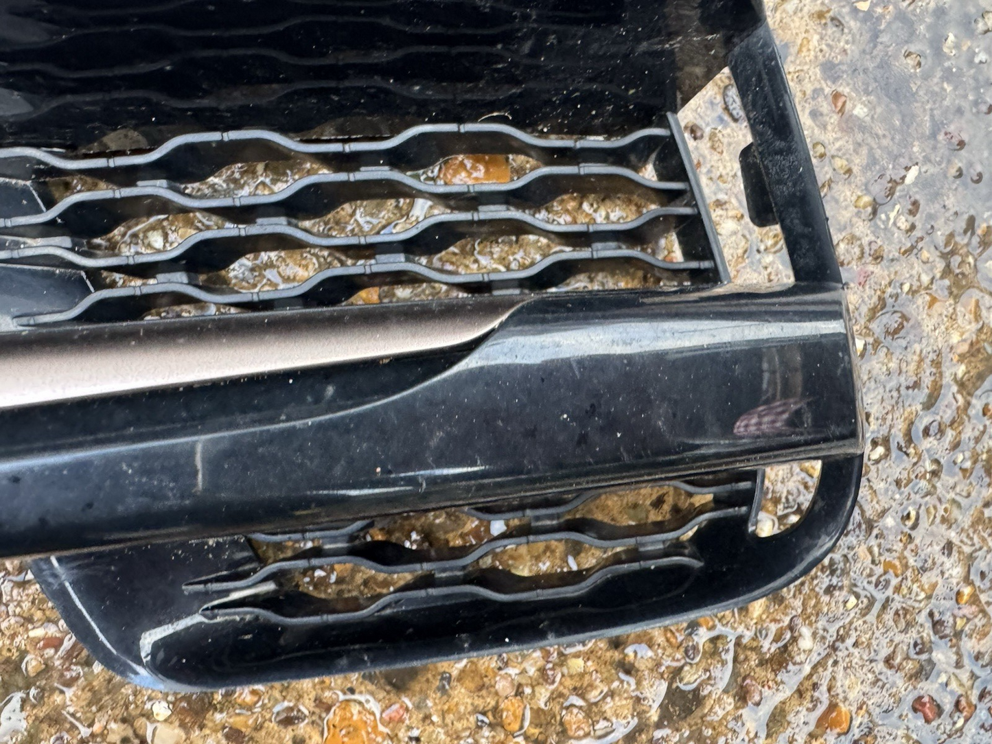 RANGE ROVER VELAR L560 FRONT LEFT BUMPER GRILL LH 2018 ON GENUINE J8A2-17E852-AB