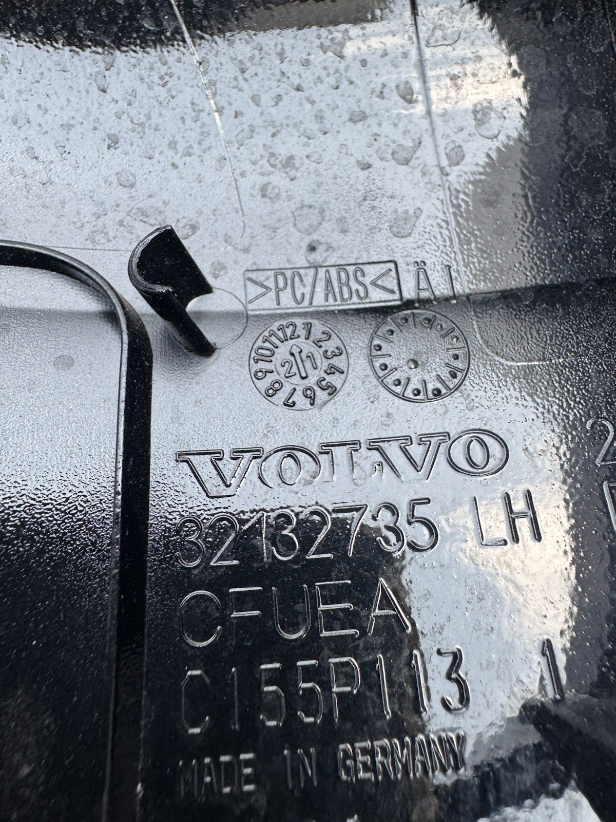 2021 - 2024 VOLVO XC90 LEFT SIDE EXTERIOR MIRROR COVER 32132735