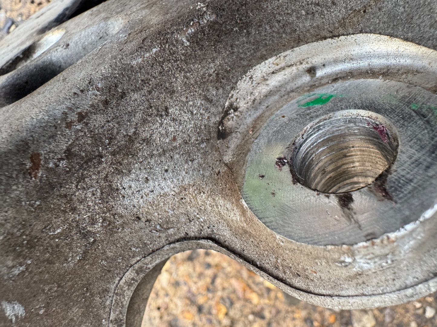 JAGUAR I-PACE X590 M9D3-3K186-AB Front Left Wheel Hub Bearing THREAD DAMAGE
