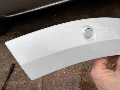 VOLVO XC60 FRONT LEFT SIDE WHEEL ARCH MOULDING TRIM 31650202 31454795 PDC VERSIO