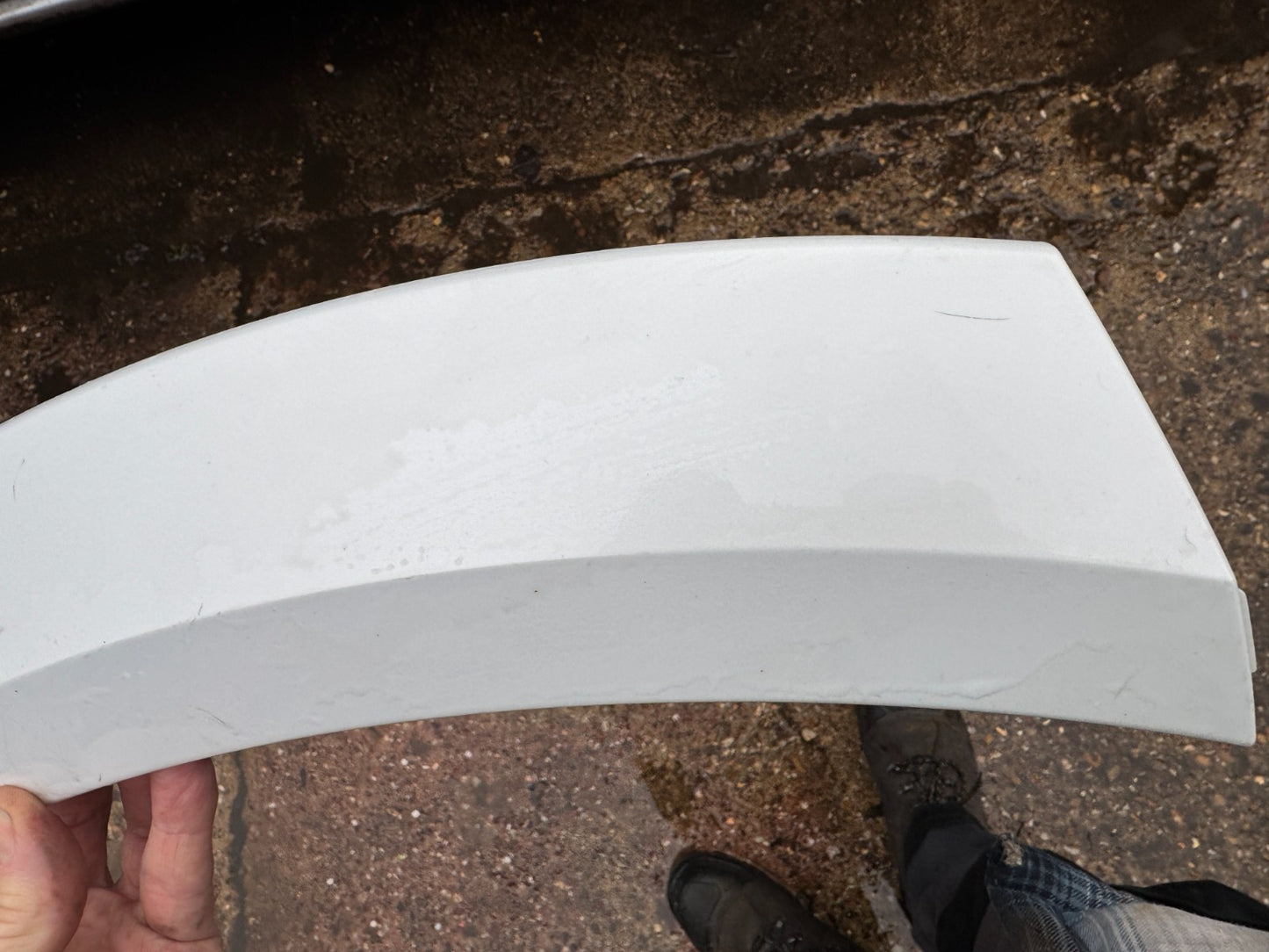 VOLVO XC60 FRONT LEFT SIDE WHEEL ARCH MOULDING TRIM 31650202 31454795 PDC VERSIO