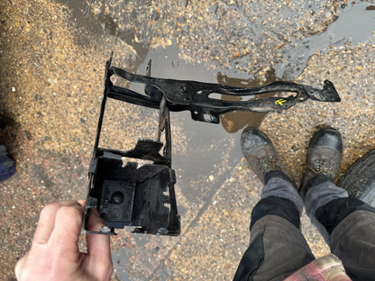 BMW 1 2 3 4 SERIES F30 F31 F36 F20 F21 F23 LEFT HEADLIGHT BRACKET