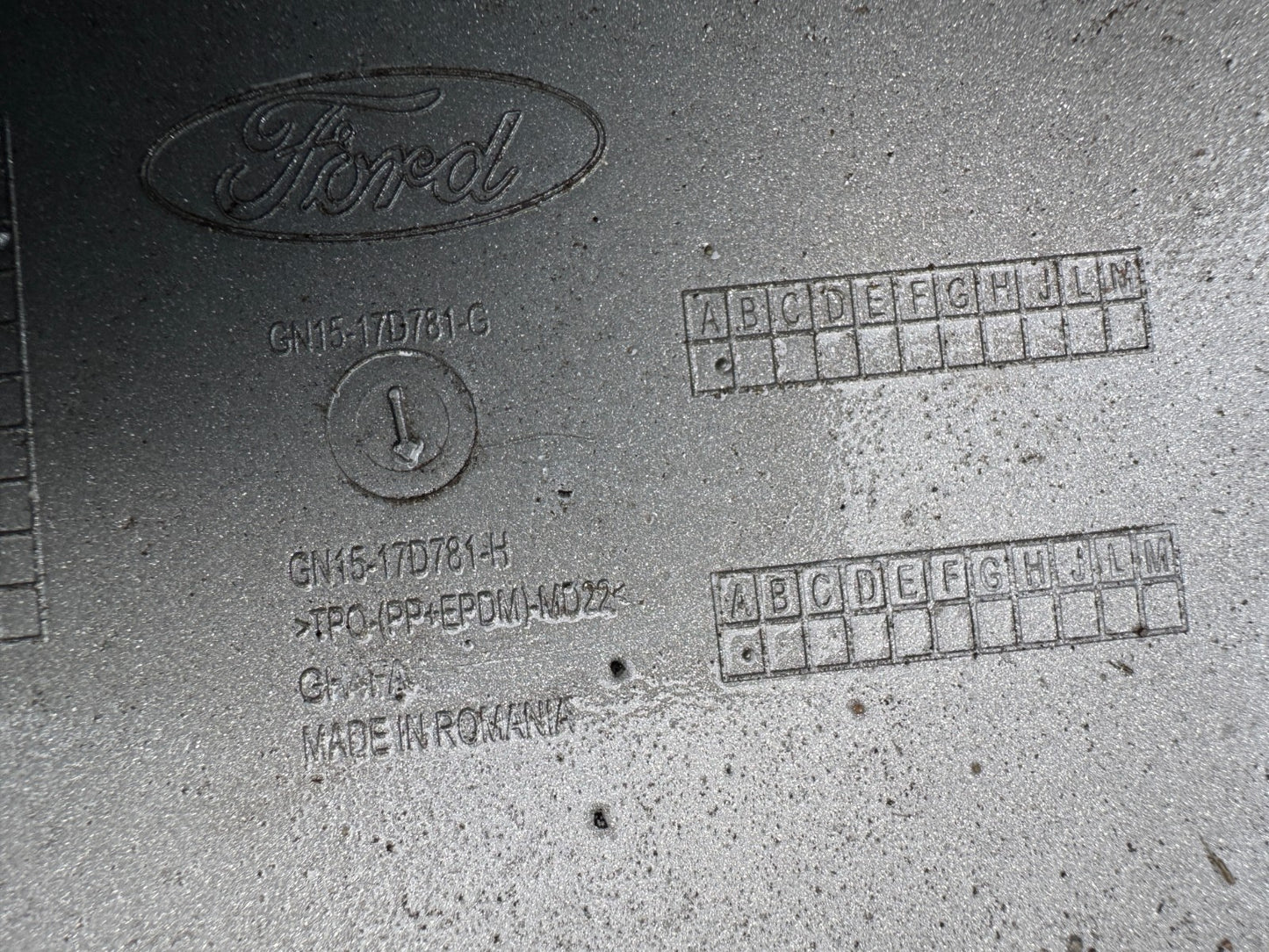 Ford Ecosport 2019 rear bumper lower part trim gn1517d781