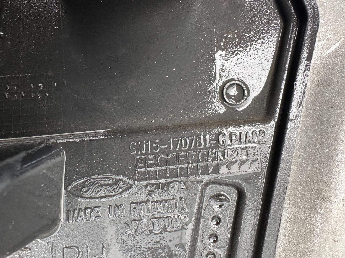 Ford Ecosport 2019 rear bumper lower part trim gn1517d781