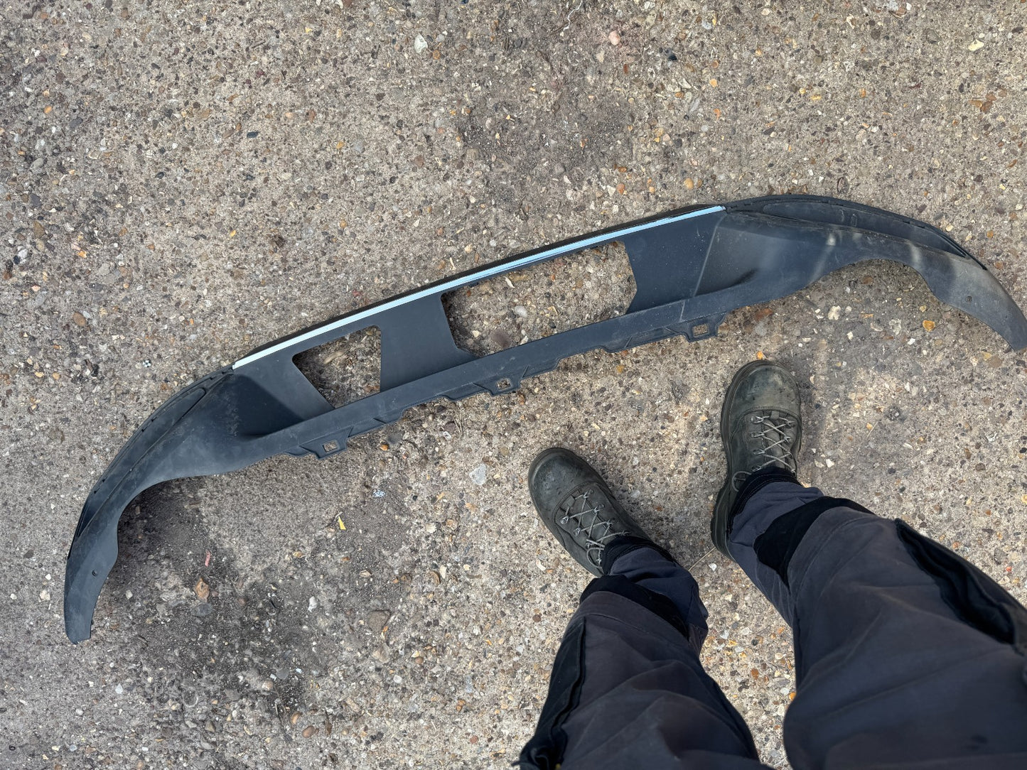 VOLKSWAGEN PASSAT B8 FACELIFT 2019-2022 REAR BUMPER DIFFUSER- GENUINE