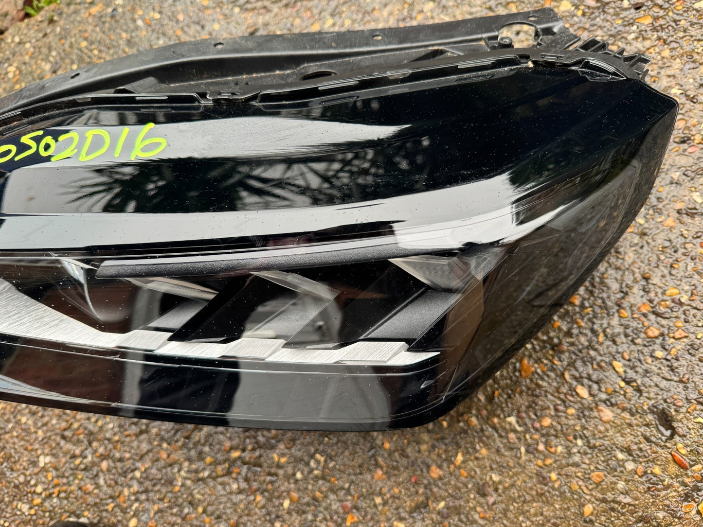 PEUGEOT E-3008 E-5008 PASSENGER SIDE LEFT LED HEADLIGHT 9862664780 2024 2025