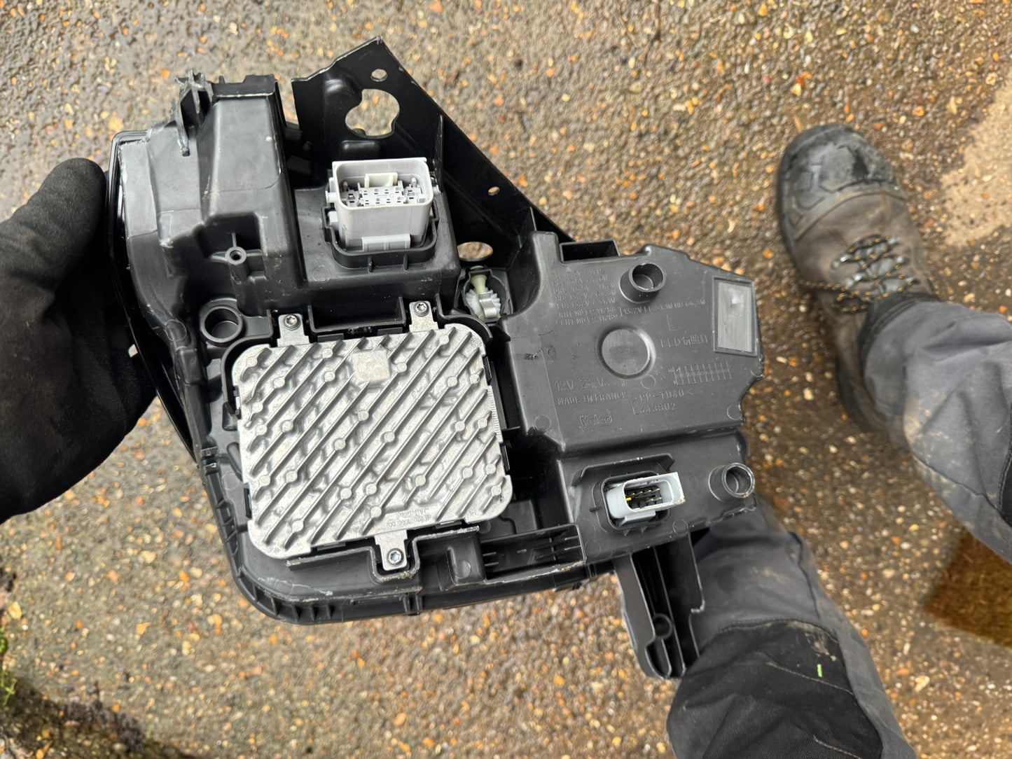 PEUGEOT E-3008 E-5008 PASSENGER SIDE LEFT LED HEADLIGHT 9862664780 2024 2025