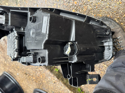 PEUGEOT E-3008 E-5008 PASSENGER SIDE LEFT LED HEADLIGHT 9862664780 2024 2025