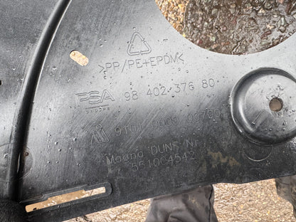 VAUXHALL ASTRA DESIGN Mk8 (L) 2020-2025 - Front bumper Undertray 9840237680