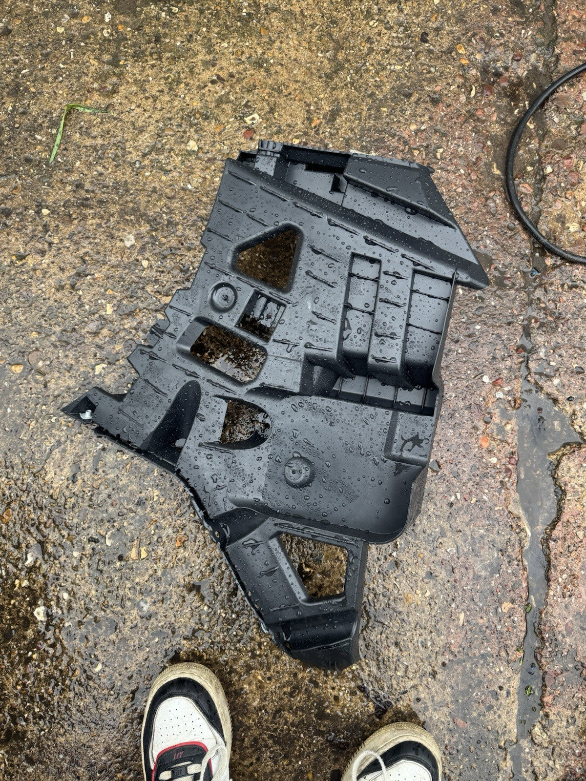 Peugeot 308 2024 Rear right rear bumper mounting bracket 9837050480 RLD29432