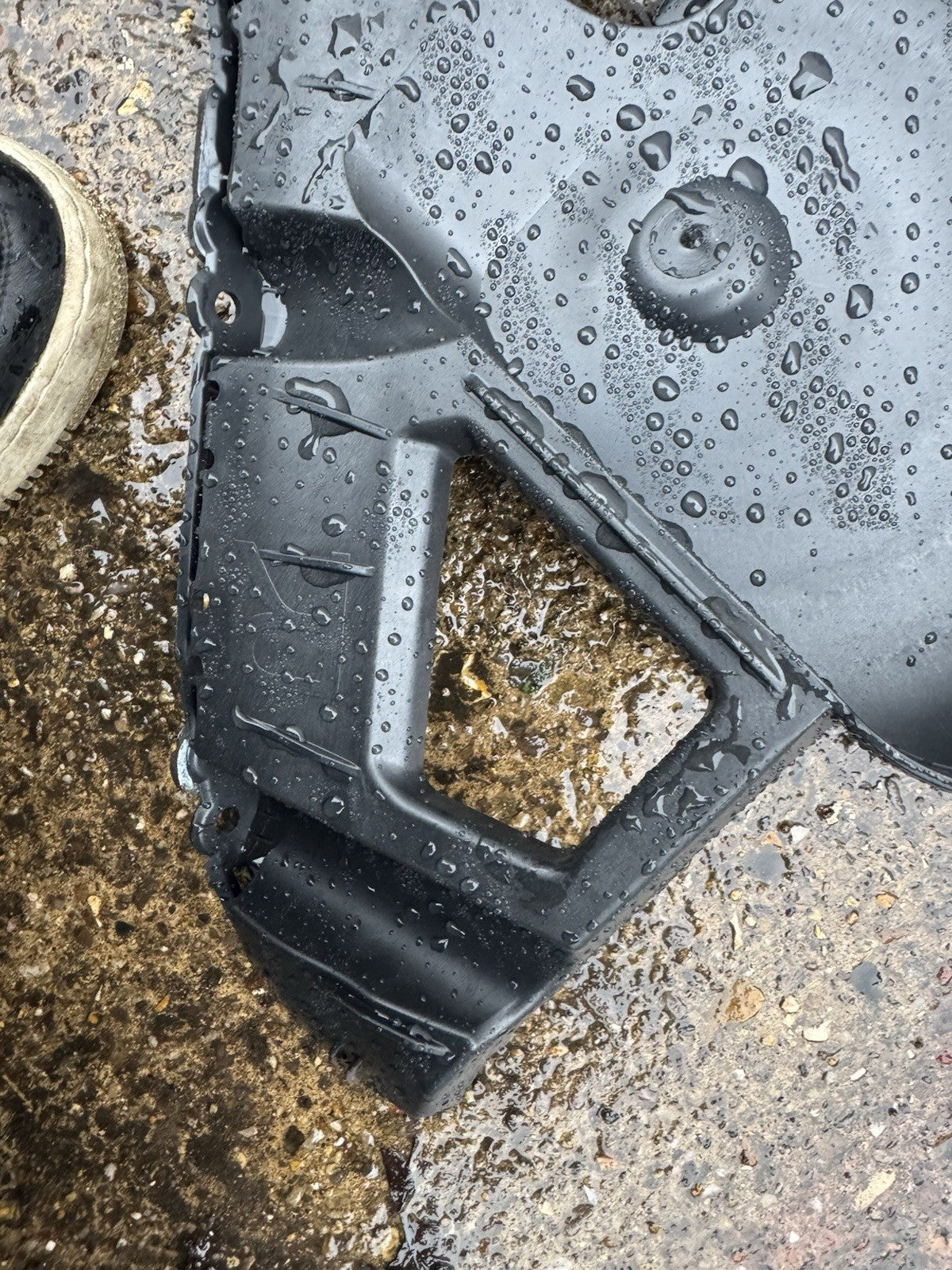 Peugeot 308 2024 Rear right rear bumper mounting bracket 9837050480 RLD29432