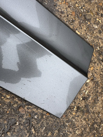 New VOLKSWAGEN TOUAREG CR7 Front Left Door Lower Molding 760854939DGRU