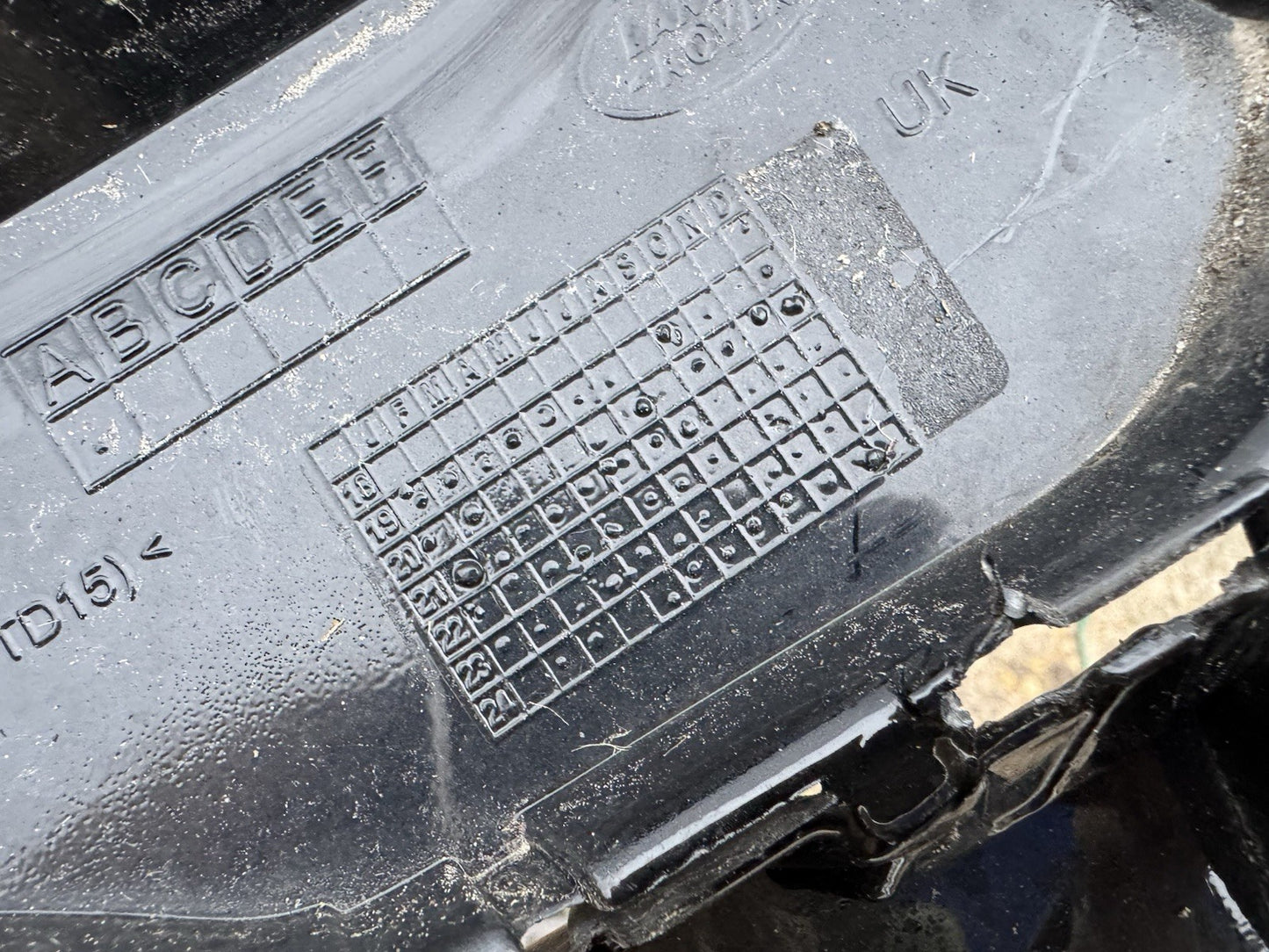 LAND ROVER DISCOVERY SPORT R DYNAMIC 2019-ON FRONT LOWER GRILLE LK72-17F791-F