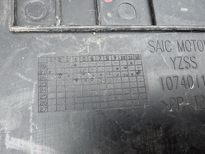 MG ZS 2021-2023 AIR GUIDE FRONT RIGHT DRIVER SIDE 10740115